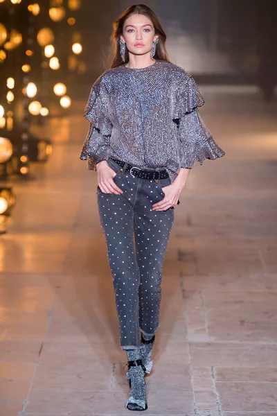 Look 39